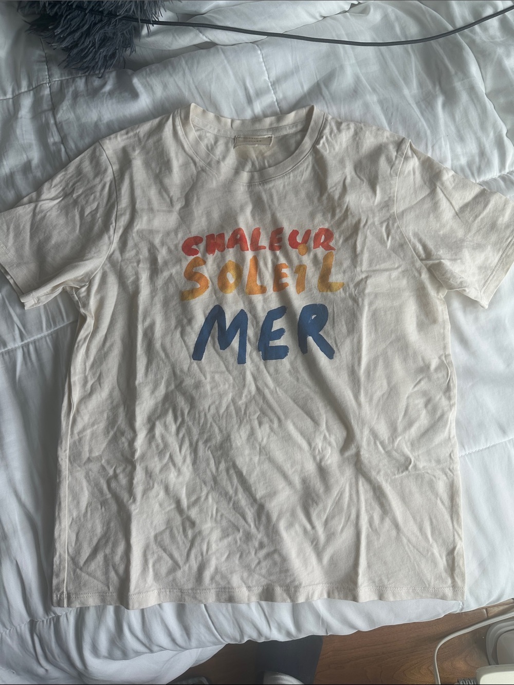 Sezane Cream Short-Sleeve Tee with Multicolor 'Chaleur Soleil Mer' Graphic